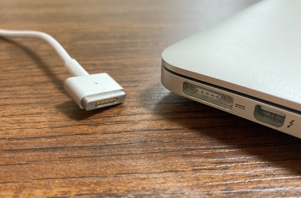 iPhone13 Pro MAX MagSafe accessory