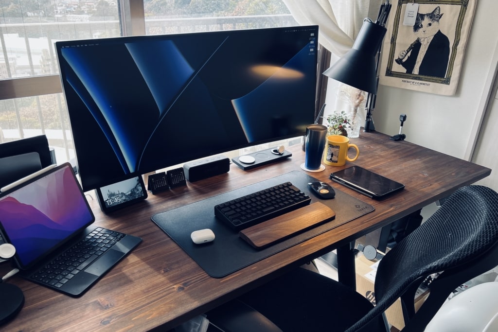 LG 38WP85C-W desk setup