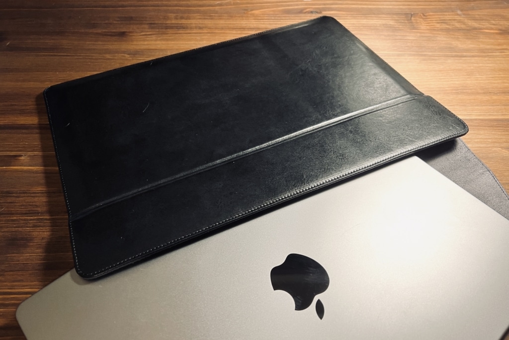 Simplism MacBook Pro 14 BookSleeve case